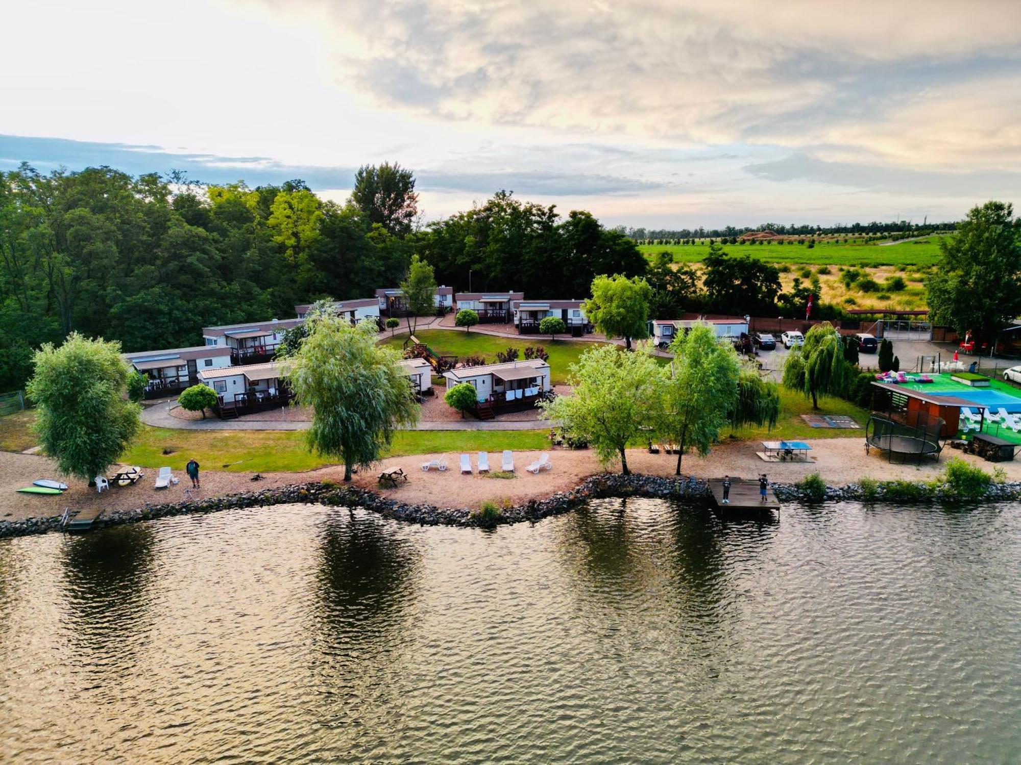 Panorama Garden Pasohlavky Villa Bagian luar foto